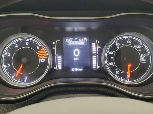 Used 2020 Jeep Cherokee Latitude image 23