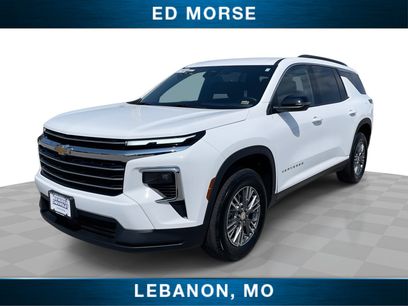 Used 2025 Chevrolet Traverse LT