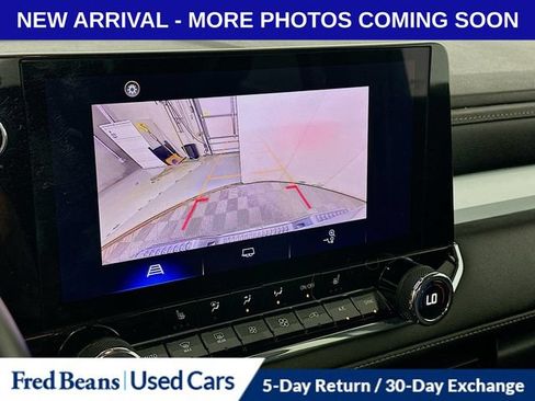 Used 2023 Chevrolet Colorado LT w/ LT Convenience Package II AWD/4WD image 20