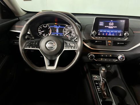 Used 2022 Nissan Altima 2.5 SR image 13