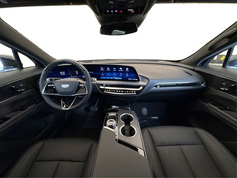 New 2026 Cadillac Lyriq Sport image 23