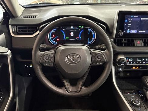 Used 2023 Toyota RAV4 AWD Hybrid image 18