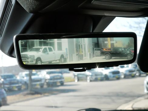 Used 2022 RAM 1500 Limited image 33