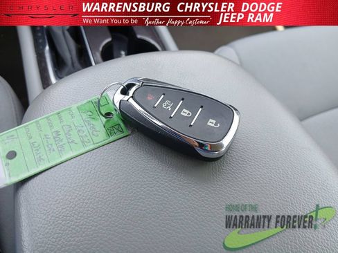 Used 2022 Chevrolet Malibu LS FWD image 28