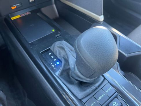 Used 2025 Toyota Camry LE image 41