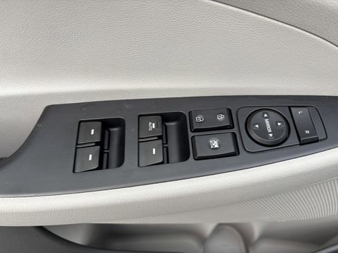 Used 2018 Hyundai Tucson Value AWD/4WD image 14