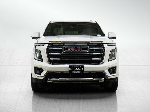 Used 2025 GMC Yukon XL Elevation w/ Technology Package AWD/4WD image 8