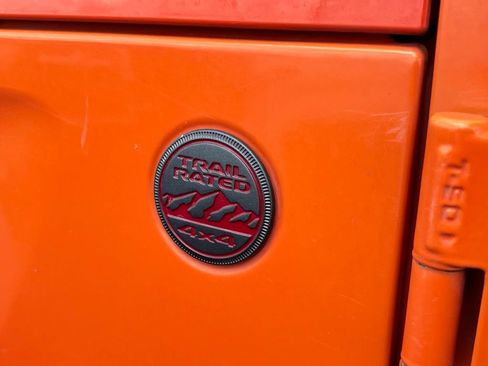 Used 2018 Jeep Wrangler Unlimited Rubicon AWD/4WD image 8