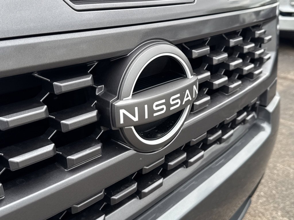 Used 2025 Nissan Frontier SV RWD image 48