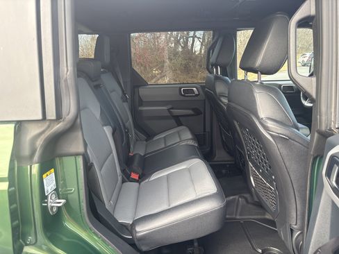 Used 2024 Ford Bronco Everglades image 10