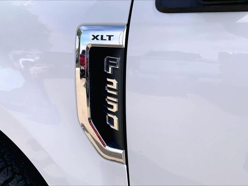 Used 2020 Ford F250 XLT w/ XLT Premium Package AWD/4WD image 31