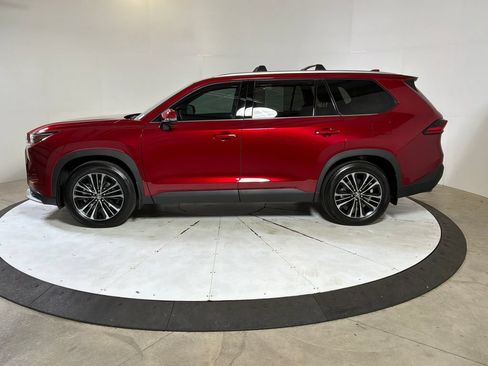 Used 2026 Toyota Grand Highlander AWD Hybrid image 4