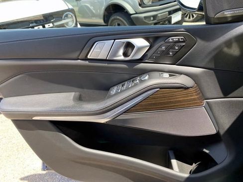 Used 2021 BMW X7 xDrive40i w/ Executive Package AWD/4WD image 22