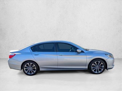 Used 2013 Honda Accord Sport image 4