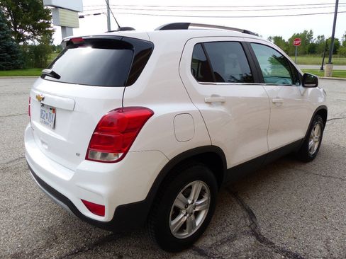 Used 2018 Chevrolet Trax LT AWD/4WD image 12