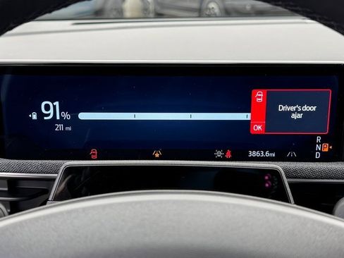 Certified 2025 Ford Mustang Mach-E Premium image 25