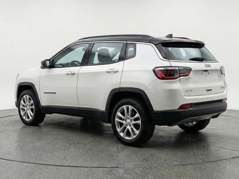 Used 2025 Jeep Compass Limited image 6