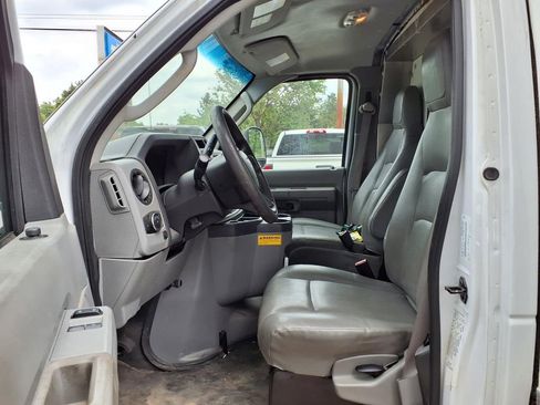 Used 2022 Ford E-350 and Econoline 350 Super Duty w/ Power Windows & Locks Group RWD image 12