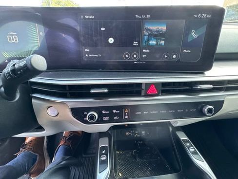 Certified 2025 Kia Sorento EX FWD image 12