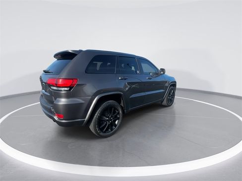 Used 2020 Jeep Grand Cherokee Altitude image 8