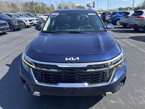Certified 2024 Kia Seltos EX image 2