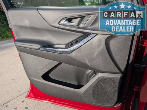 Certified 2025 Chevrolet Equinox LT w/ Convenience Package II FWD image 16