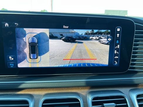 Used 2024 Mercedes-Benz GLS 450 4MATIC image 22