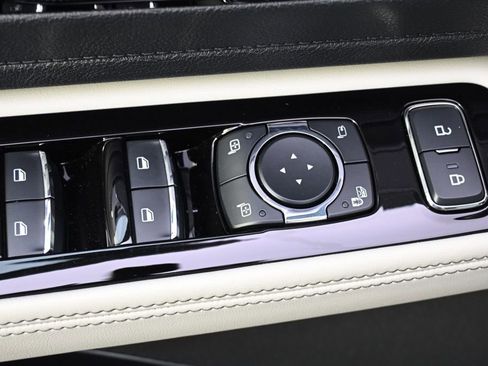 New 2026 Lincoln Aviator Reserve w/ Jet Appearance Package AWD/4WD image 24