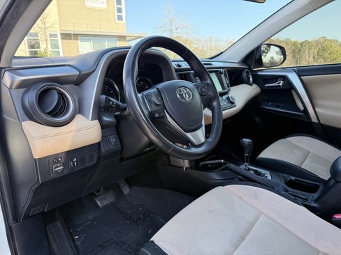 Used 2016 Toyota RAV4 XLE image 21