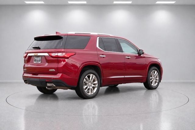 Used 2020 Chevrolet Traverse High Country FWD image 3