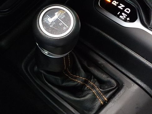 Used 2021 Jeep Wrangler Unlimited Sahara AWD/4WD image 24