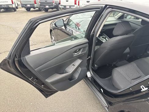 Used 2023 Honda Accord EX image 18