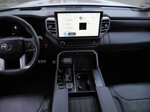 Certified 2025 Toyota Sequoia Platinum image 11