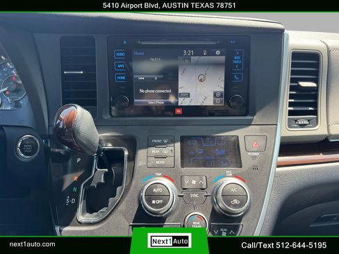 Used 2016 Toyota Sienna Limited Premium FWD image 24