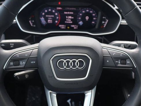 Used 2023 Audi Q3 2.0T Premium w/ Convenience Package AWD/4WD image 17