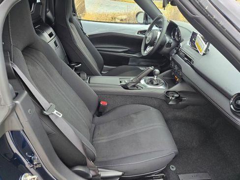 New 2025 MAZDA MX-5 Miata Club w/ Weather Package image 4