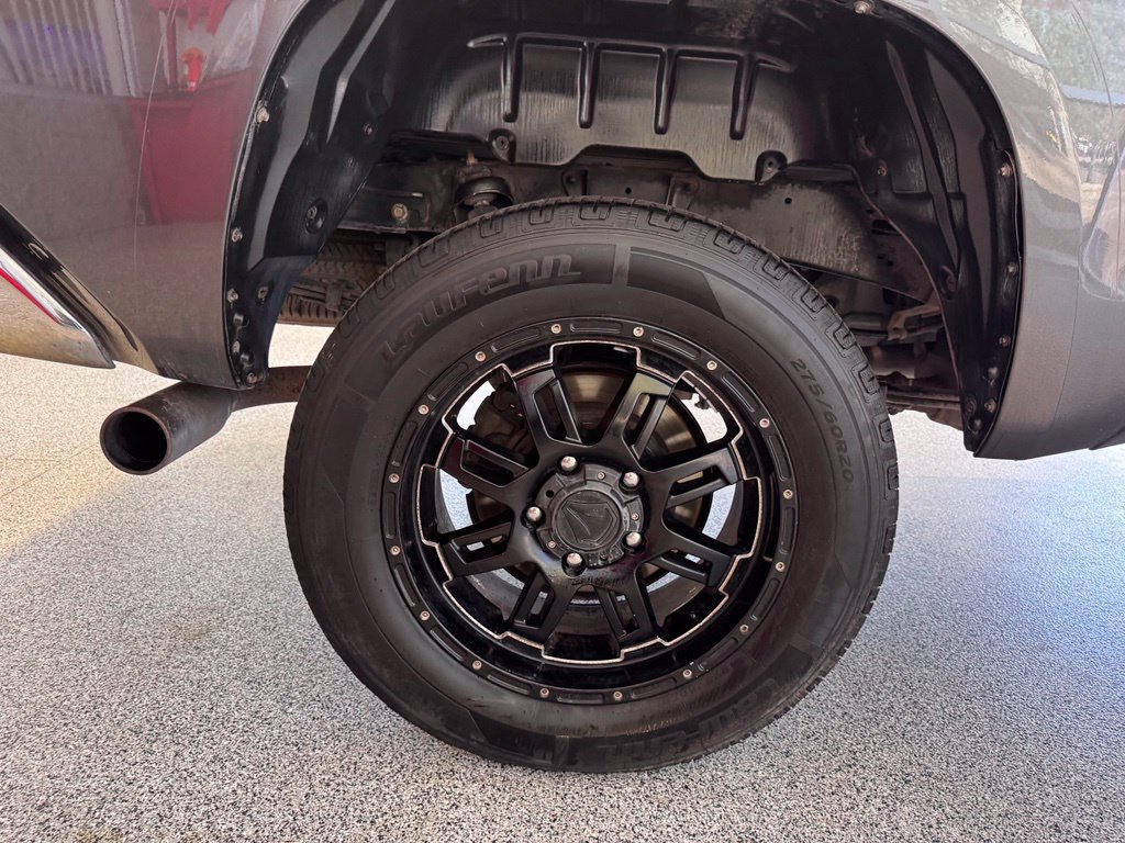 Used 2014 Toyota Tundra SR5 w/ SR5 Upgrade Package AWD/4WD image 13