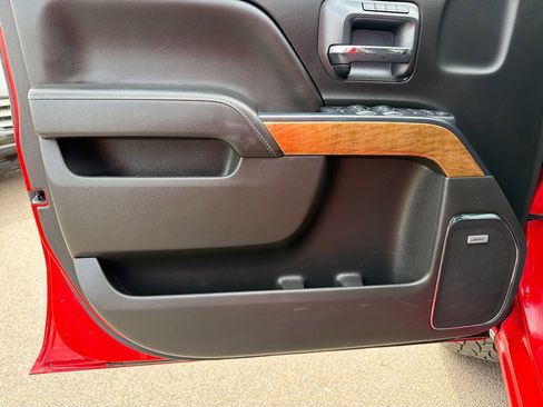 Used 2018 Chevrolet Silverado 1500 LTZ w/ Texas Edition image 10