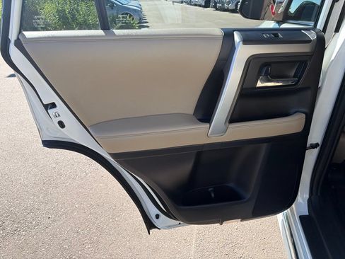 Used 2023 Toyota 4Runner Limited AWD/4WD image 19
