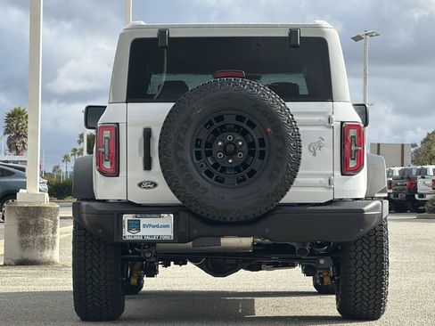 New 2026 Ford Bronco Badlands w/ Sasquatch Package AWD/4WD image 5