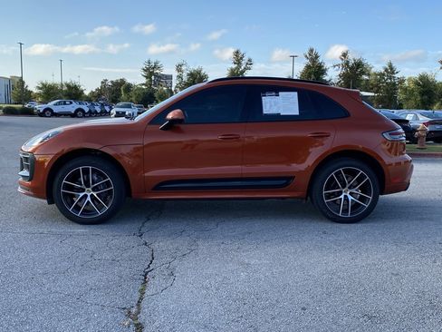 Used 2022 Porsche Macan image 4