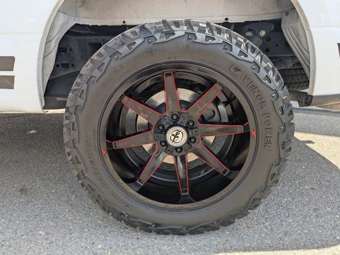 Used 2016 Ford F150 XLT AWD/4WD image 24