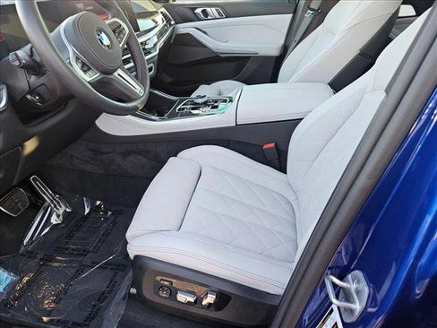 Used 2025 BMW X5 M60i image 16