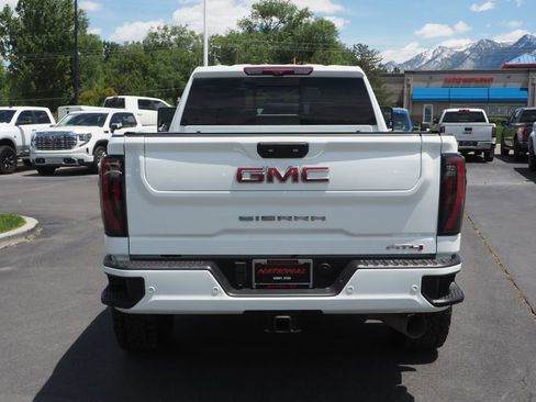 Used 2024 GMC Sierra 3500 AT4 w/ Technology Package AWD/4WD image 6
