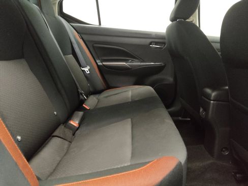 Used 2025 Nissan Versa SR FWD image 19