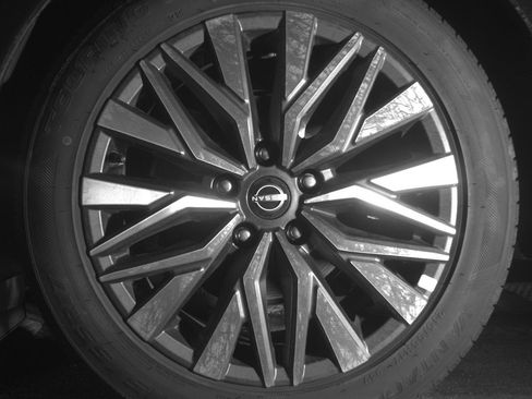 Used 2025 Nissan Altima 2.5 SV image 14