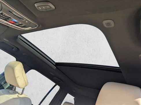 New 2025 Jeep Grand Cherokee Limited image 16