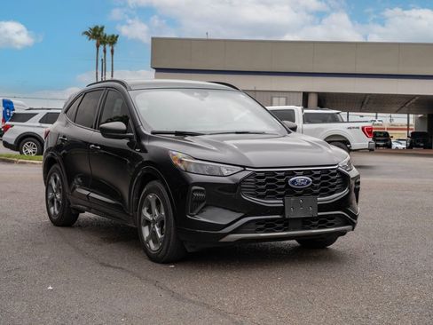Used 2024 Ford Escape ST-Line w/ Tech Pack #1 FWD image 1