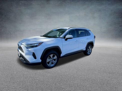 Used 2024 Toyota RAV4 XLE image 33