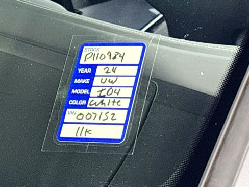 Certified 2024 Volkswagen ID.4 2WD image 26